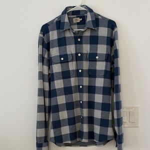 Faherty Navy Blue and Gray Plaid Button-Down Shirt
